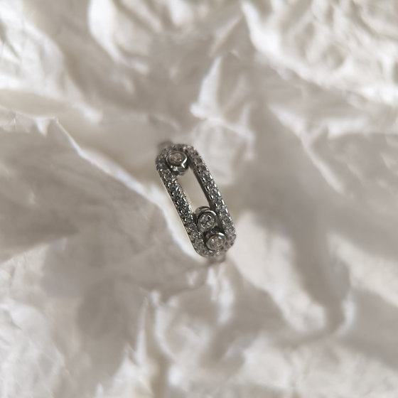 Silver ring with cubic zirconia