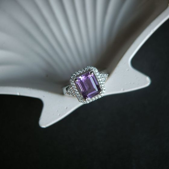 Серебряное кольцо с аметистом