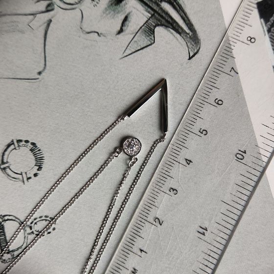 Silver necklace with phianites