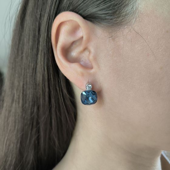 Срібні сережки з фіанітами