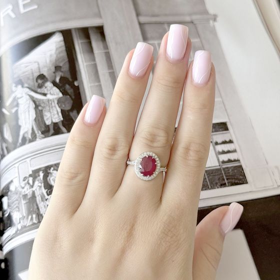 Sterling silver ring with 4.127ct ruby, diamonds