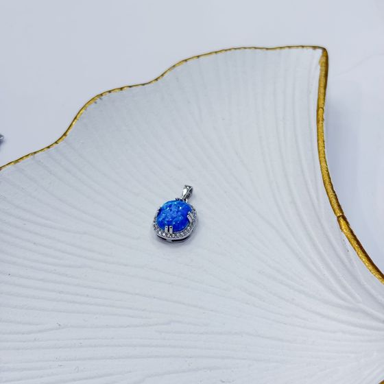 Sterling silver pendant with opal 2.733ct, phianites