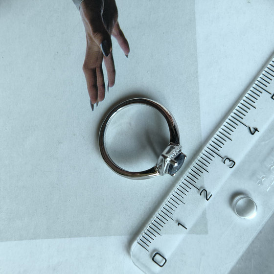 Серебряное кольцо с сапфиром 1.38ct