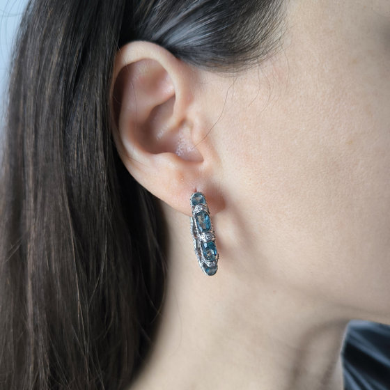 Серебряные серьги с топазом Лондон Блю 8.12ct, фианитами