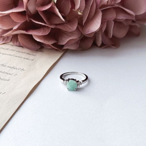 Срібна каблучка зі смарагдом 1,357 карата