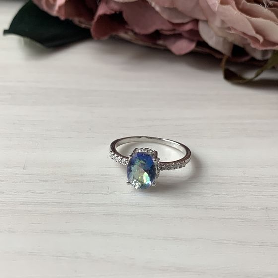 Silver ring with a 1.62-carat mystic topaz