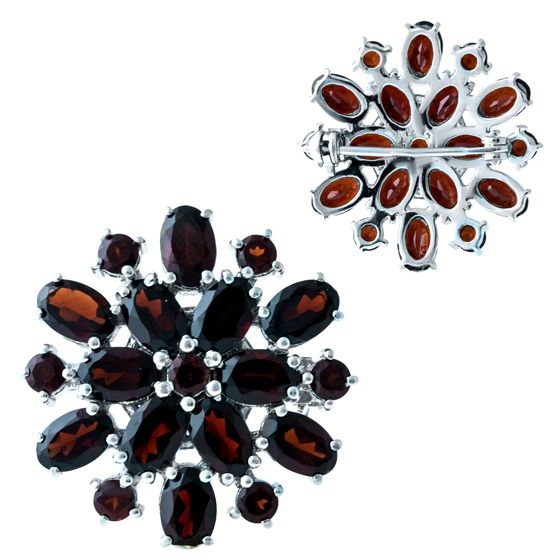 Серебряная брошка с гранатом 7.37ct
