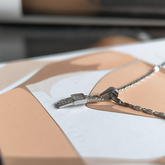 Срібна підвіска з фіанітами 0.09ct