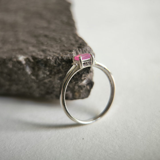 Silver ring with a 0.519-carat ruby and cubic zirconia