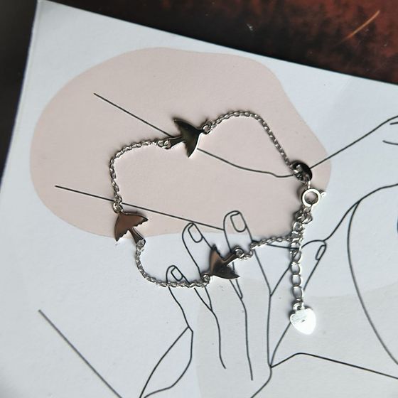 Silver bracelet without stones