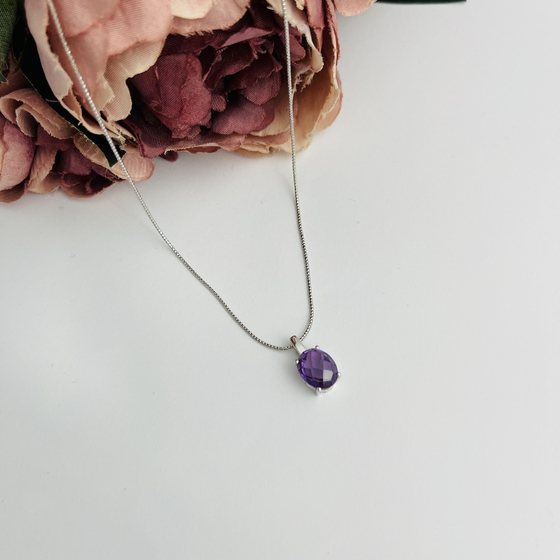 Срібна підвіска з александритом 3,27 карата