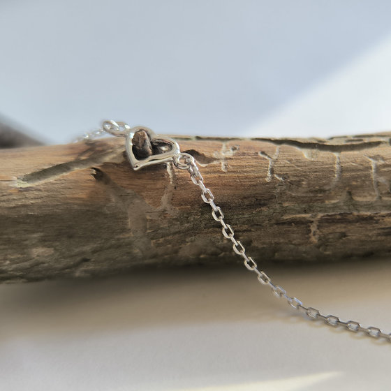 Silver bracelet with cubic zirconia