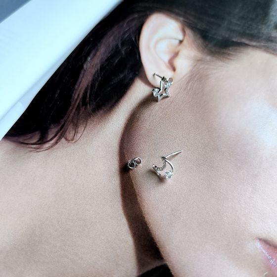 Срібні сережки з фіанітами