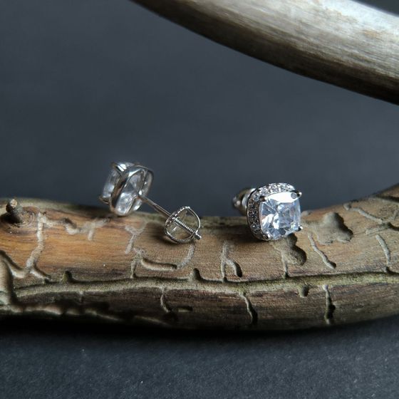 Серебряные серьги с фианитами