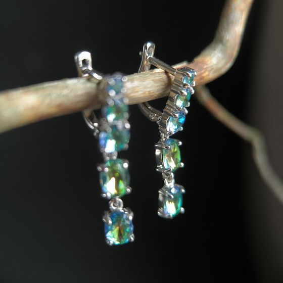 Серебряные серьги с мистик топазом 3.723ct