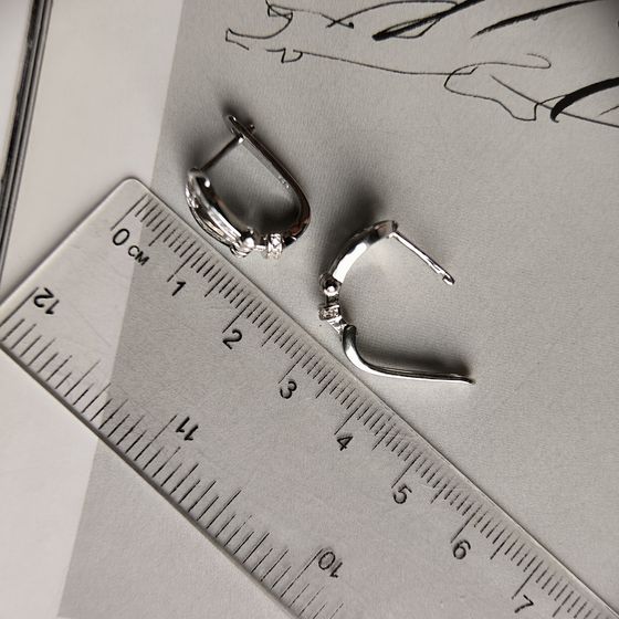 Срібні сережки з фіанітами