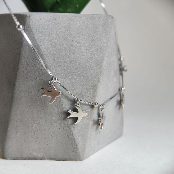 Silver necklace without stones