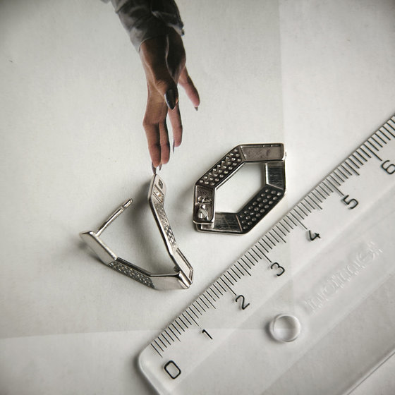 Срібні сережки з фіанітами