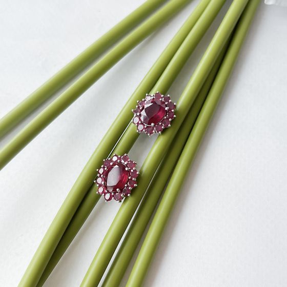 Срібні сережки з рубіном 5,388 карата