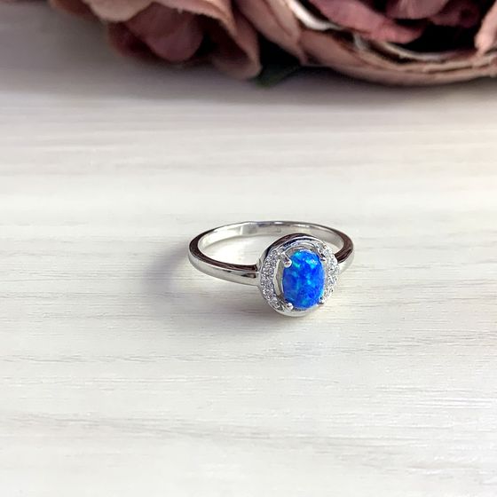 Silver ring with opal 0.56ct