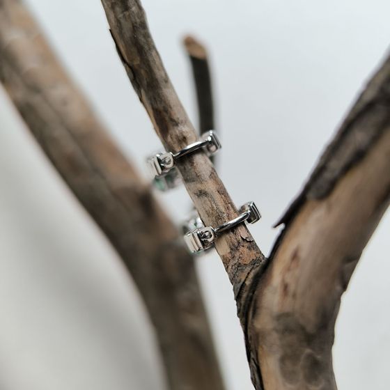 Срібні сережки зі смарагдом nano 1,892 карата