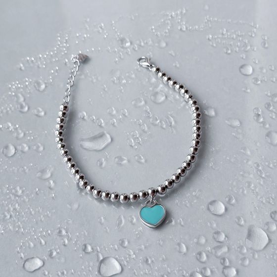 Silver bracelet with yemallu