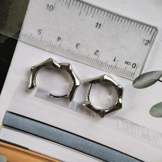 Срібні сережки без каменів