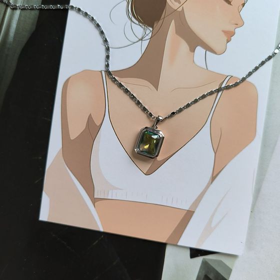 Срібна підвіска з містик топазом 2.4ct