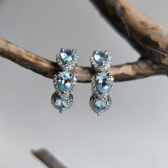 Silver earrings with topaz 3.189ct, cubic zirconia