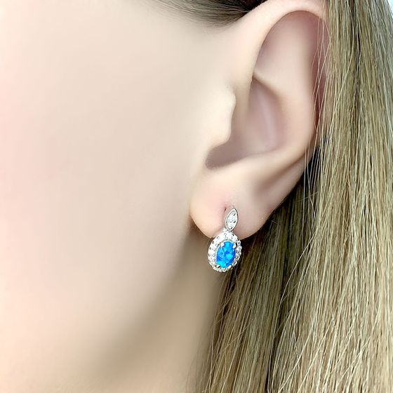 Silver earrings with opal