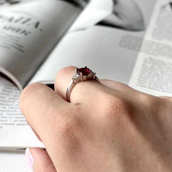 Silver ring with a 2.207-carat ruby