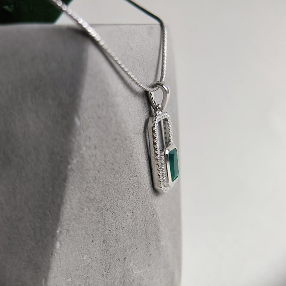 Срібна підвіска з агатом 1.338ct, фіанітами