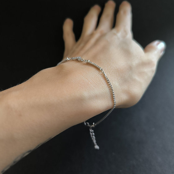 Silver bracelet with cubic zirconia