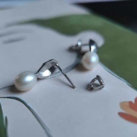 Silver earrings with pearls 4.75ct