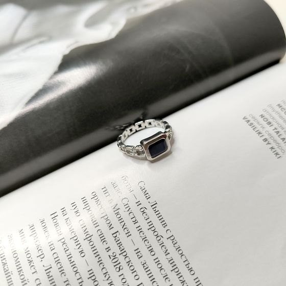 Срібна каблучка з сапфіром 1,833 карата