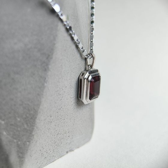 Срібна підвіска з гранатом nano 2.625ct