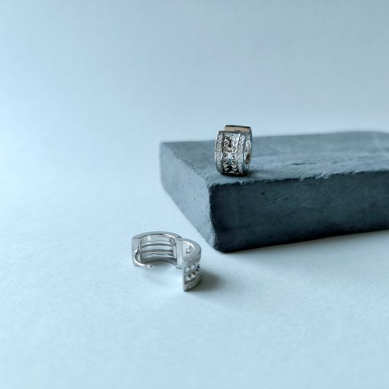 Срібні сережки з фіанітами