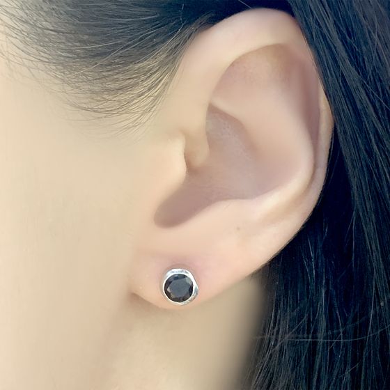 Silver Earrings with Garnet, 1.143 ct