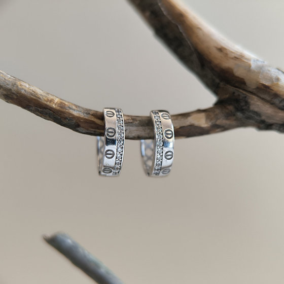 Silver earrings with cubic zirconia