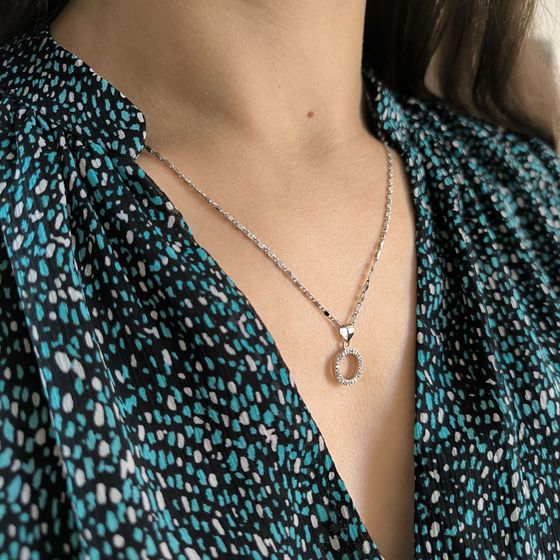 Silver pendant with phianites