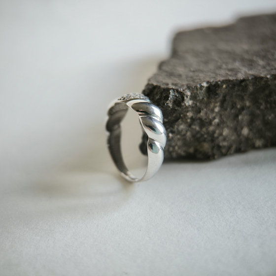 Silver ring with cubic zirconia