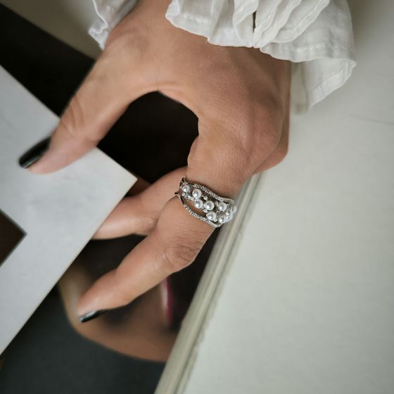 Срібна каблучка з перлами 2.5ct