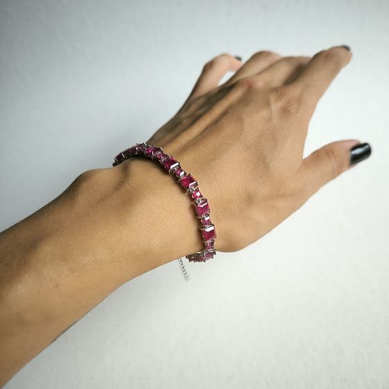 Серебряный браслет с рубином