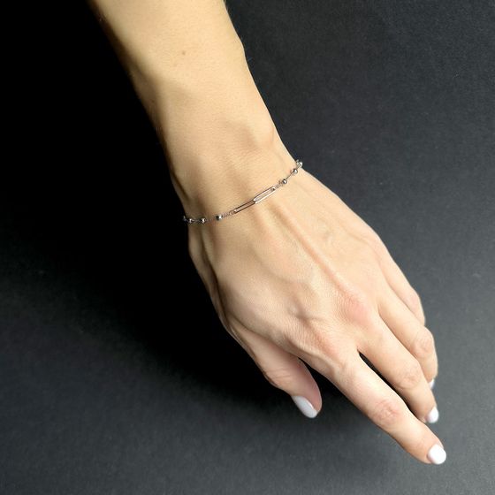 Silver bracelet without stones