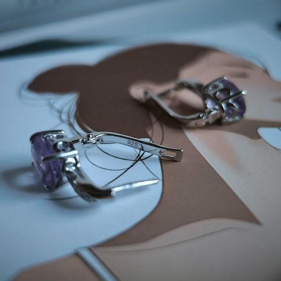 Silver earrings with amethyst