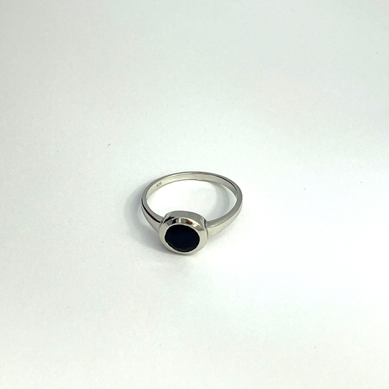 Серебряное кольцо с сапфиром 2.375ct