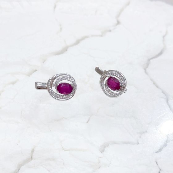 Срібні сережки з рубіном 4.124ct, фіанітами