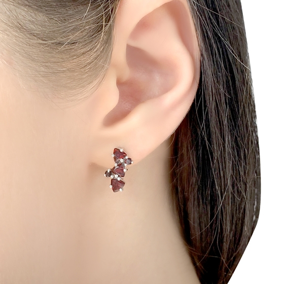 Серебряные серьги с гранатом 1.842ct