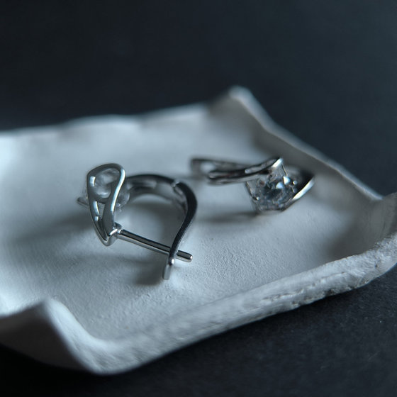 Silver earrings with cubic zirconia