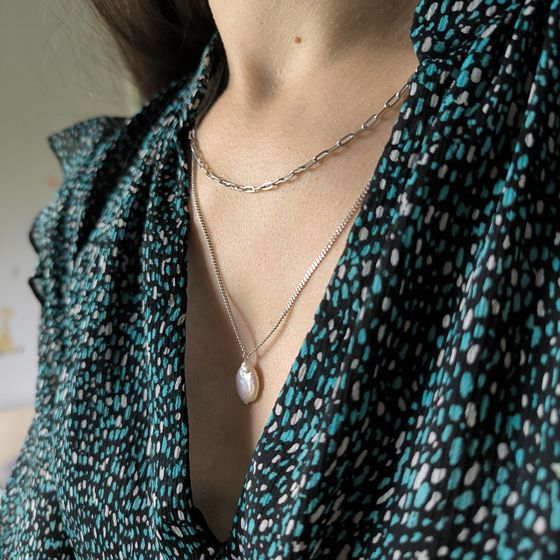 Silver necklace with baroque pearls